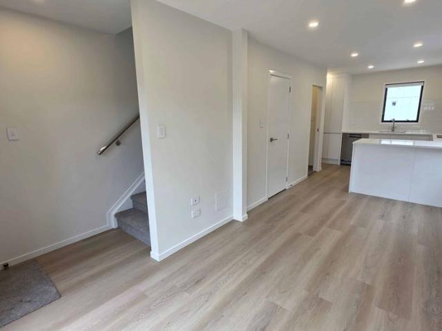 House for rent in New Windsor, Oroua County