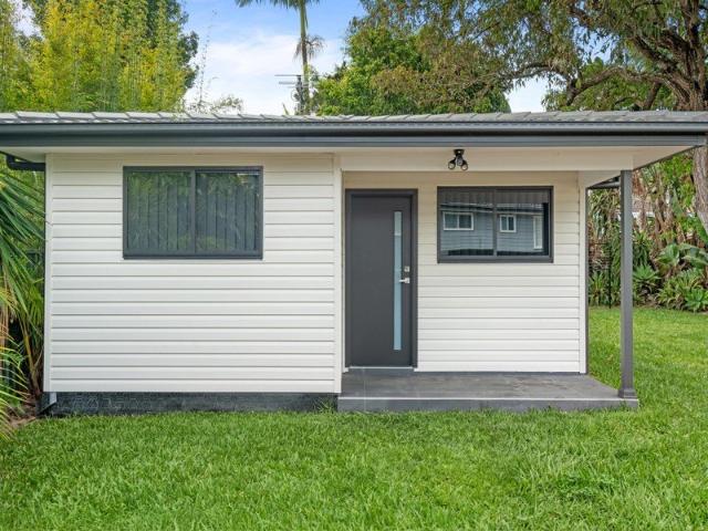 Villa for rent in Tuggerawong, Central Coast Council