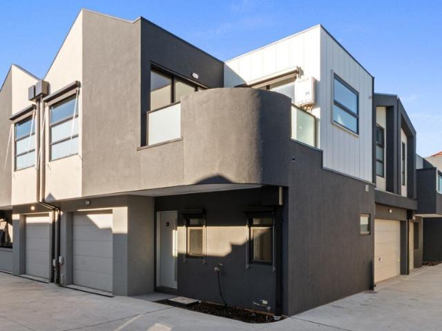 Apartment for rent in Sydenham, Melbourne