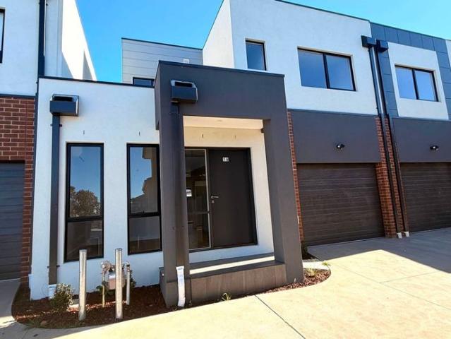 Townhouse for rent in Camerons Creek, Victoria