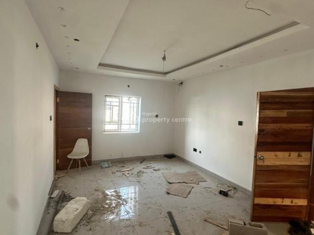 Flat for rent in Eti Osa, Lagos