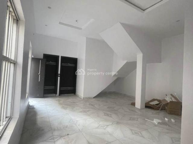 Flat for rent in Eti Osa, Lagos