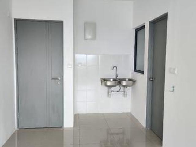 Condominium for sale in Putatan, Bahagian Pantai Barat