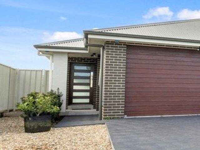 Duplex for rent in South Nowra, New South Wales