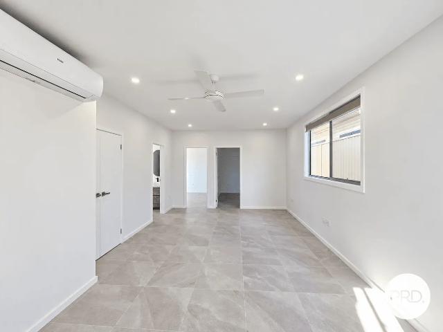 House for rent in Sadleir, Sydney