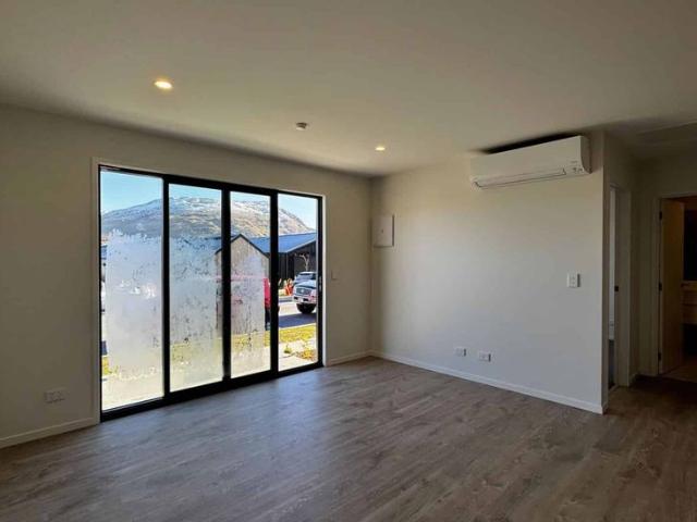 House for rent in Otakou