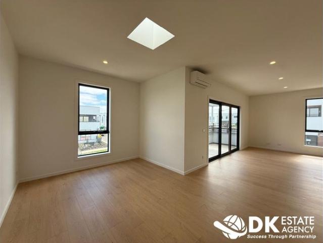 Townhouse for rent in Camerons Creek, Victoria