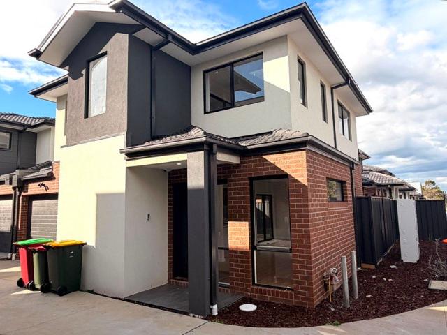 Townhouse for rent in Camerons Creek, Victoria