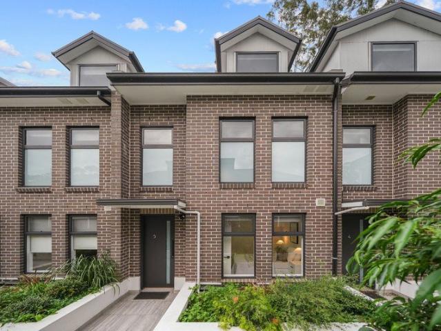 Townhouse for sale in Sydney, New South Wales