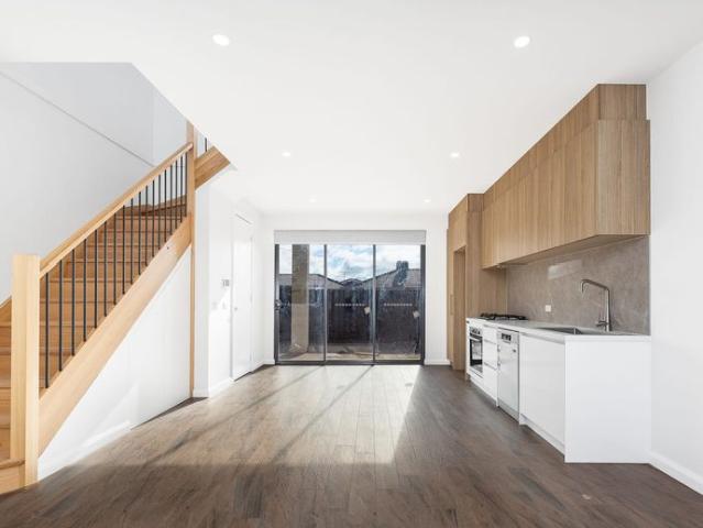 Townhouse for rent in Camerons Creek, Victoria