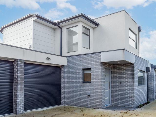 Townhouse for rent in Camerons Creek, Victoria