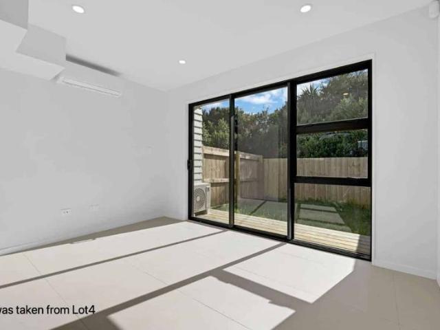 Townhouse for rent in Auckland, Oroua County