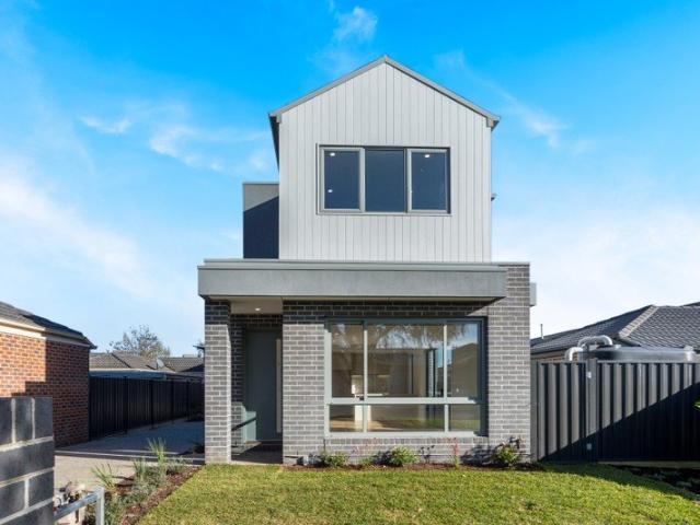 Townhouse for rent in Camerons Creek, Victoria