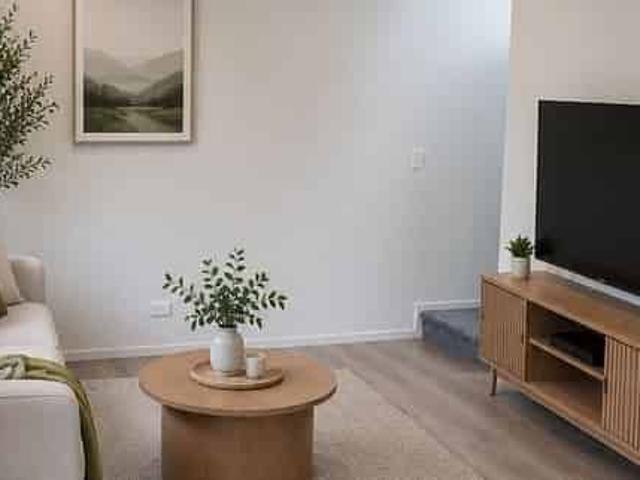 Townhouse for rent in Mount Wellington, Oroua County
