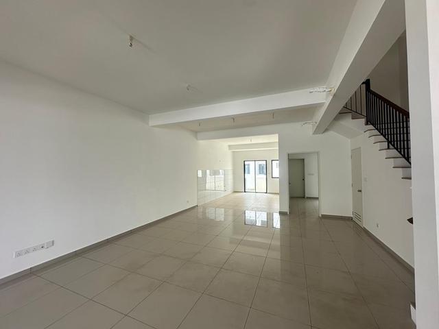 Terraced House for sale in Tanjong Sepat, Selangor
