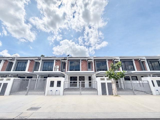 Terraced House for sale in Alam Impian, Selangor
