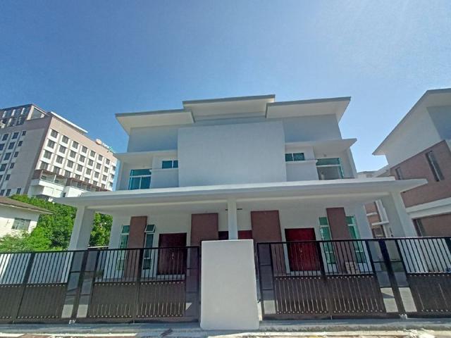 Residential House for sale in Malaka