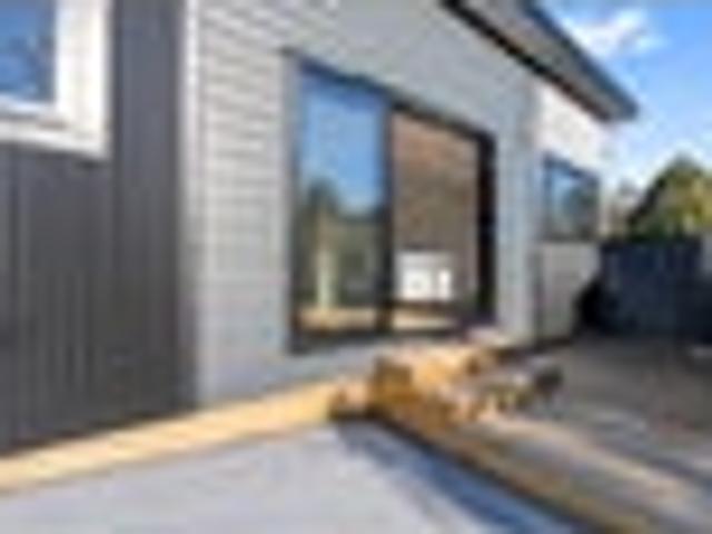 Apartment for sale in Hillsborough, Taranaki