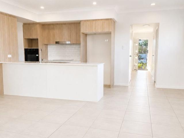 Townhouse for rent in Toombul, Queensland
