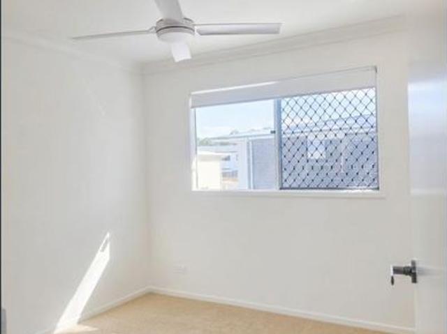 Townhouse for rent in Toombul, Queensland