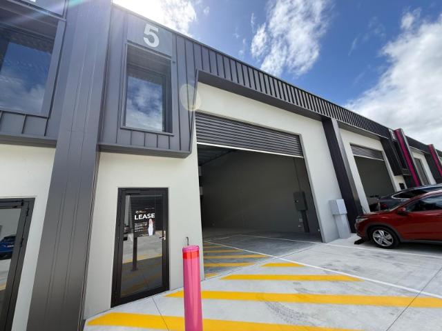 Warehouse for rent in Luscombe, Gold Coast City