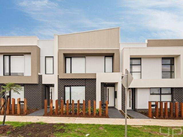 Townhouse for rent in Camerons Creek, Victoria