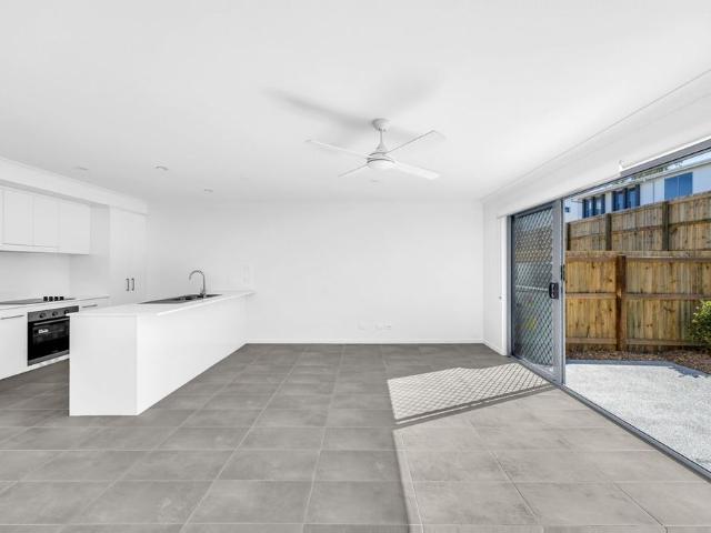 Townhouse for rent in Fernbrook, Queensland