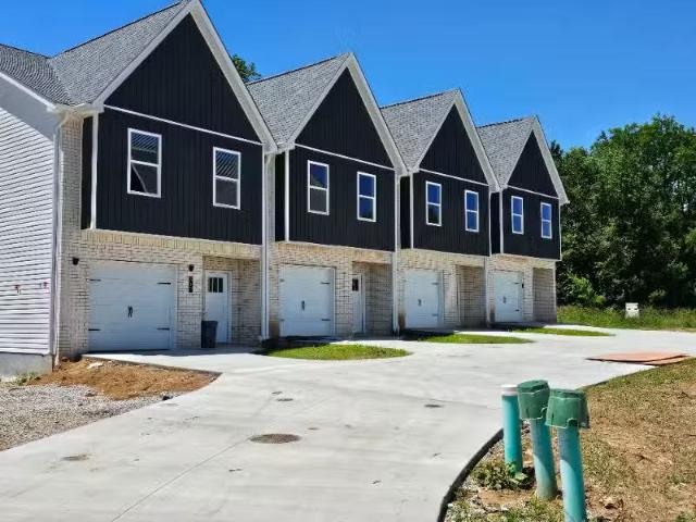 Condo for rent in Frankfort