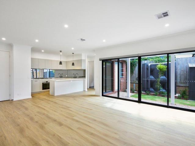 Townhouse for rent in Camerons Creek, Victoria