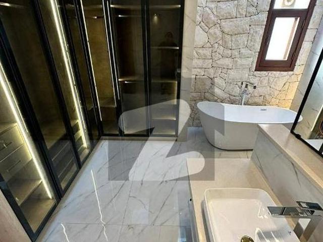Apartment for rent in Clifton, North Waziristan