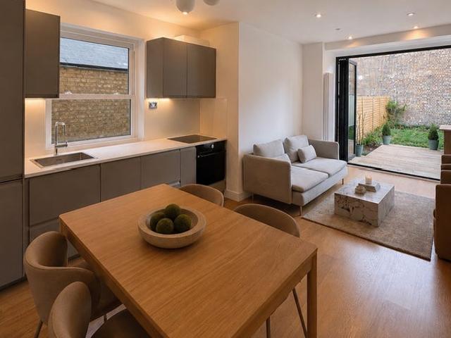 Apartment for rent in Fulham, Greater London
