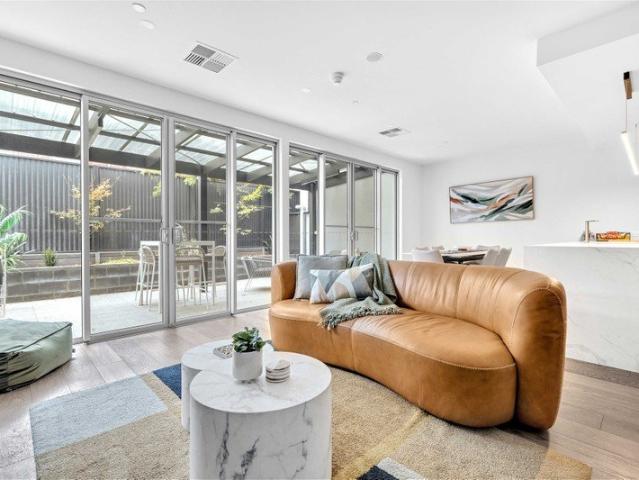Townhouse for rent in Horseshoe Creek, South Australia