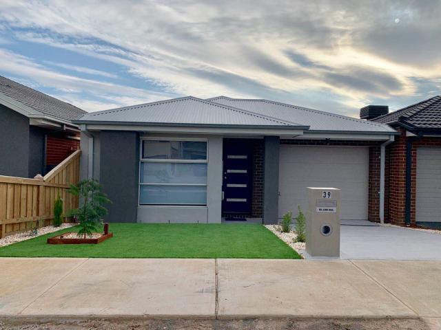 House for rent in Point Cook, Victoria