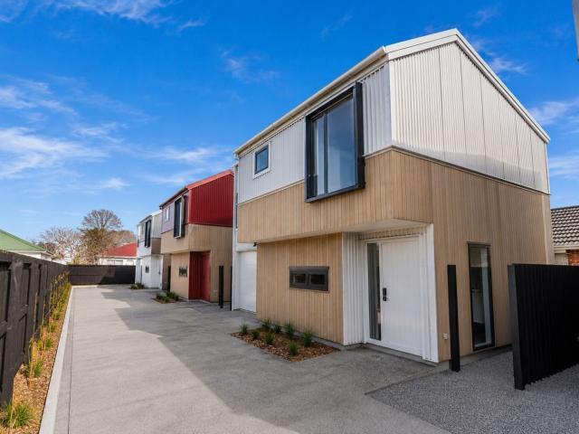 House for rent in Chaslands, Canterbury