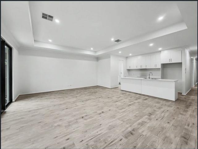 House for rent in Parafield Gardens, Adelaide