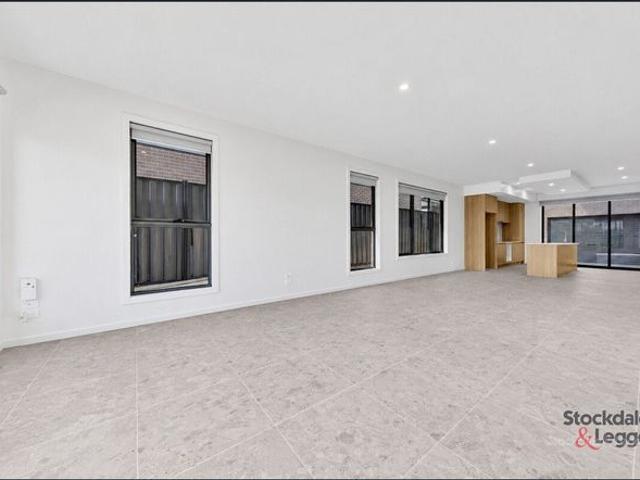 Townhouse for rent in Camerons Creek, Victoria