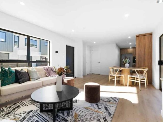 Townhouse for rent in Conifer Grove, Papakura