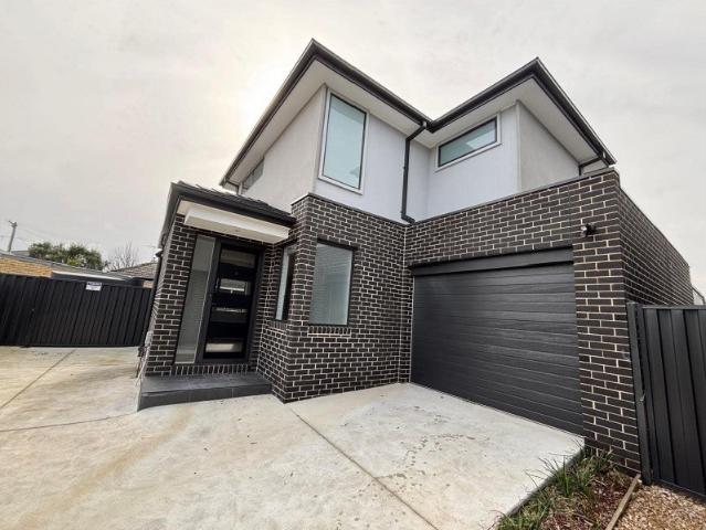 Townhouse for rent in Springvale, Melbourne
