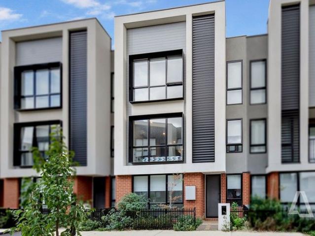 Townhouse for sale in Camerons Creek, Victoria