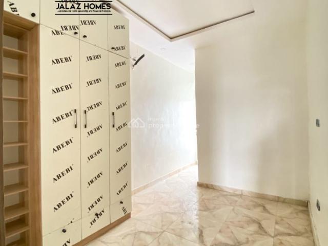 Detached house for sale in Eti Osa, Abuja