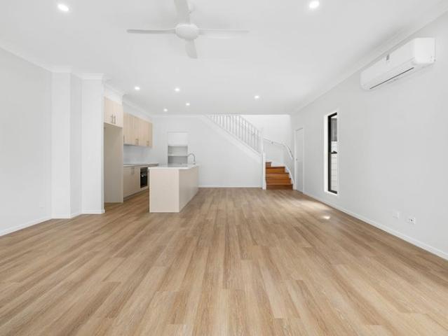 Townhouse for rent in Cleveland, Greater Brisbane