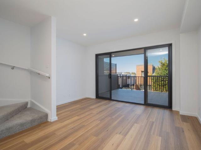 Townhouse for rent in Newcastle, Newcastle-Maitland