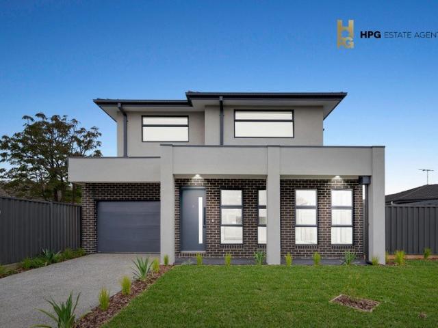 Townhouse for rent in Gladstone Park, Melbourne