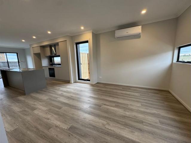 Townhouse for rent in Camerons Creek, Victoria