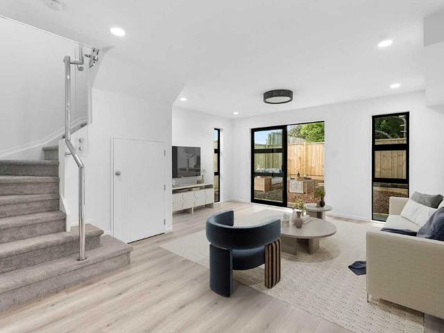 Townhouse for rent in Waitākere Ranges, Oratia
