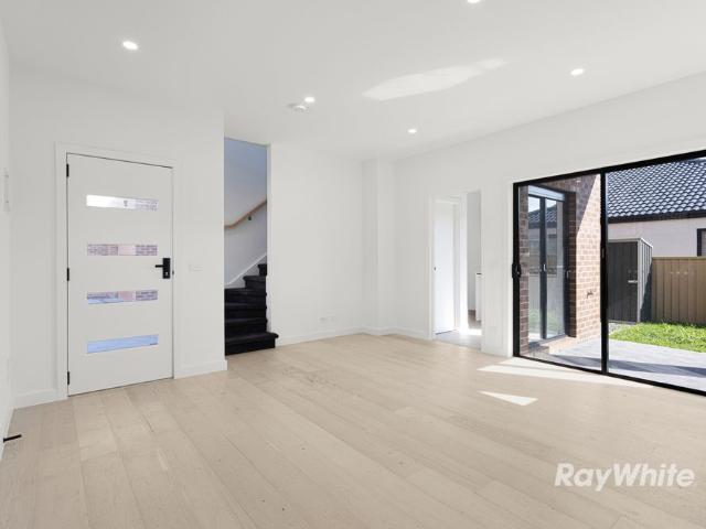 Townhouse for rent in Camerons Creek, Victoria