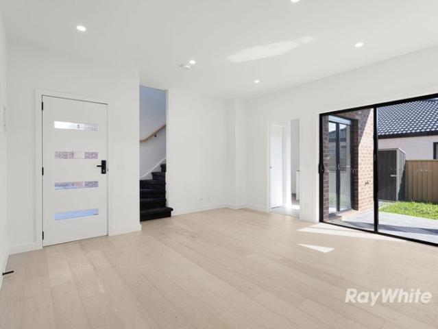 Townhouse for rent in Camerons Creek, Victoria