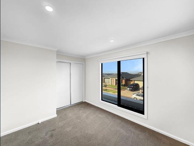 Townhouse for rent in Camerons Creek, Victoria