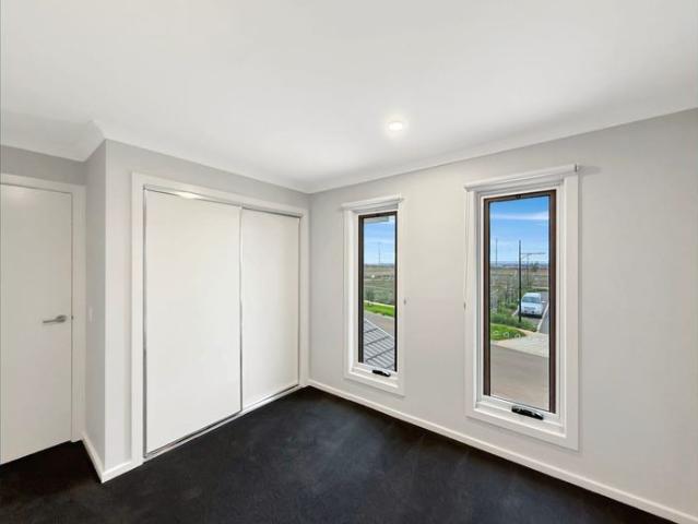 Townhouse for rent in Camerons Creek, Victoria