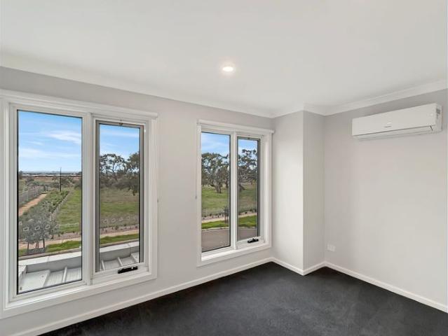 Townhouse for rent in Camerons Creek, Victoria